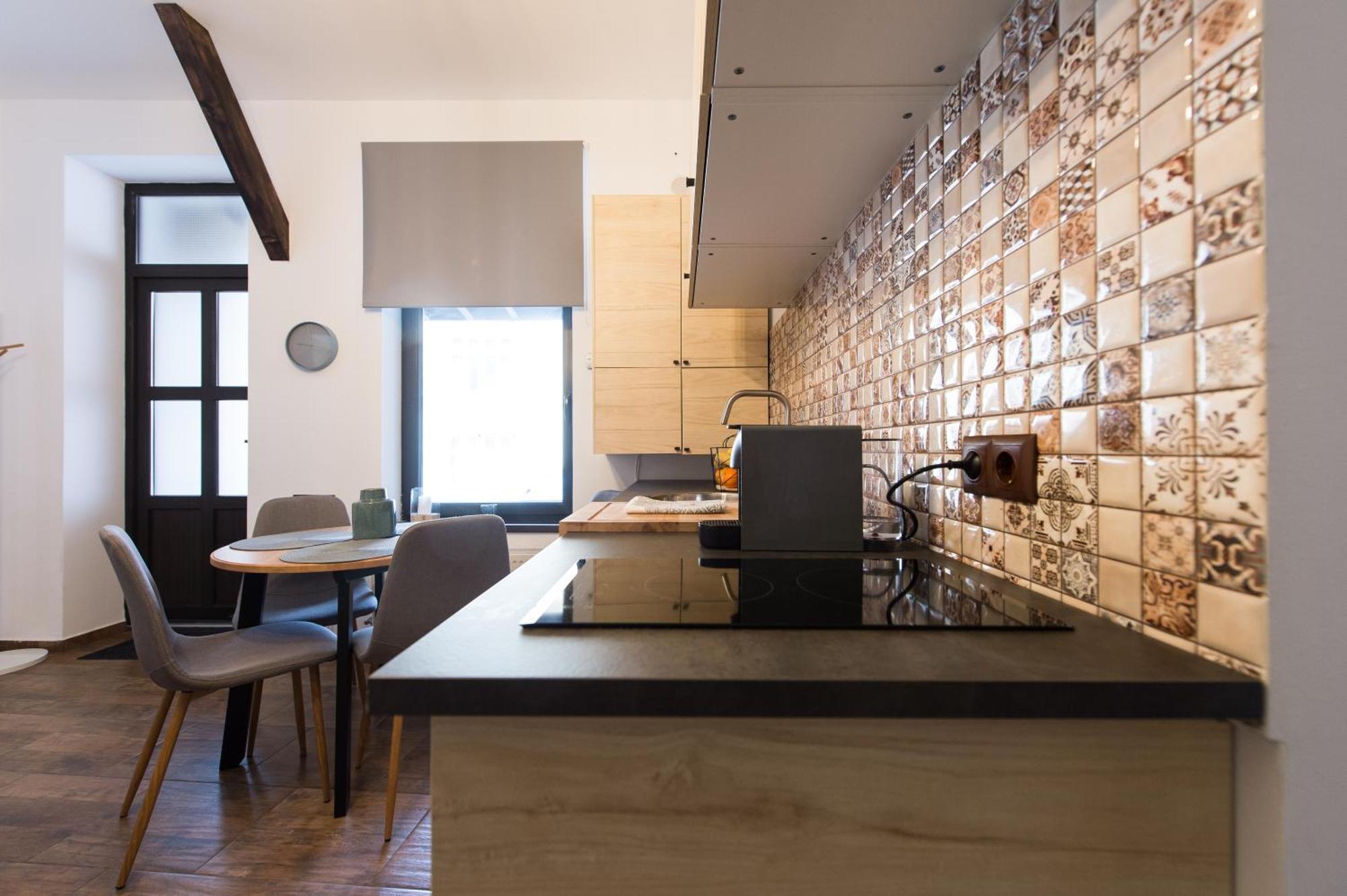 Lovely Brasov Flat With Patio And Mountain Views Kültér fotó
