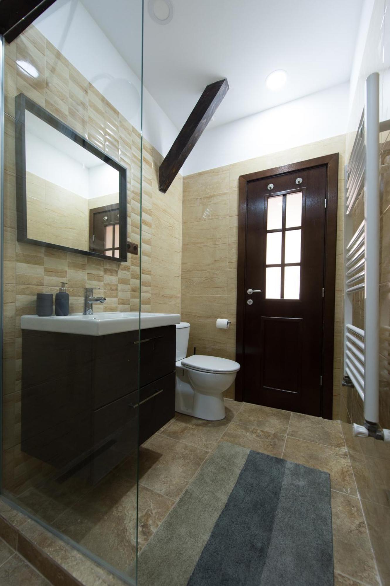 Lovely Brasov Flat With Patio And Mountain Views Kültér fotó